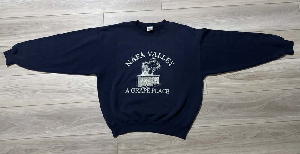 Vintage 90s Napa Valley A Grape Place Crewneck Sweatshirt Navy Wine Country L - Picture 2 of 10